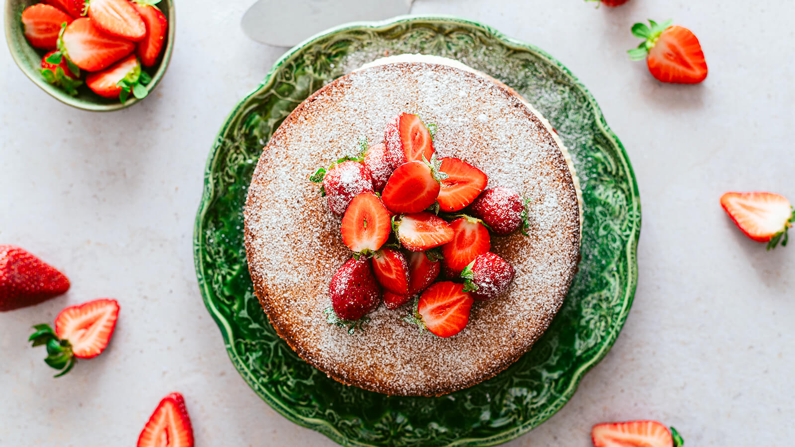 Bolo Vitória de morangos