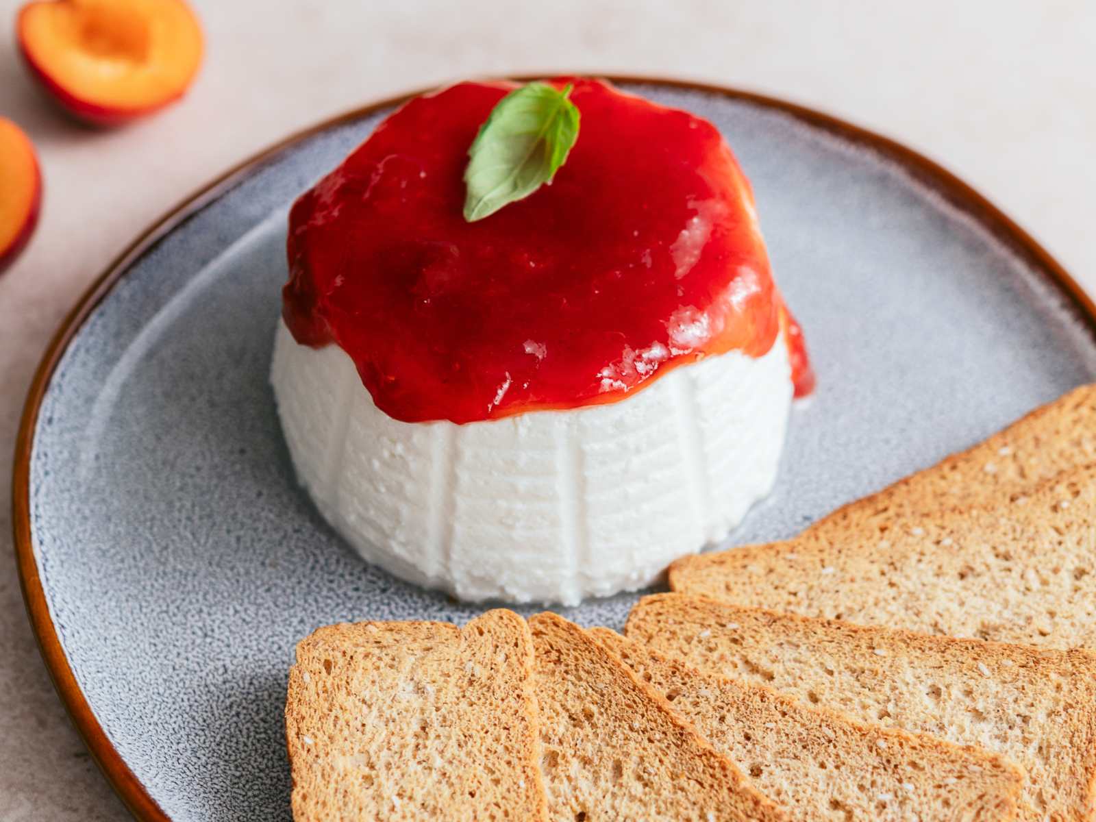 Receita de Entrada de Requeijão com Doce de Alperce